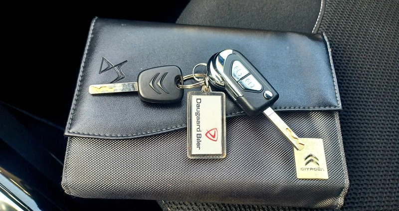 Citroen DS3 cena 28900 przebieg: 159000, rok produkcji 2015 z Łódź małe 301